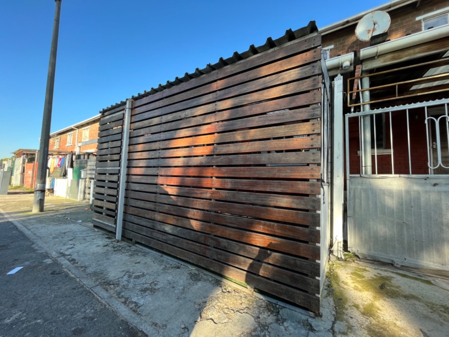  Bedroom Property for Sale in Woodlands Western Cape